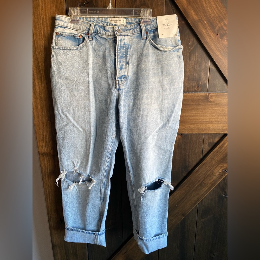 Abercrombie The Dad High Rise Crop jeans